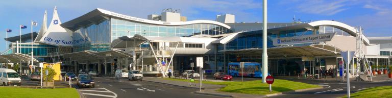 Auckland Airport International Terminal - Getting from Auckland Airport