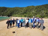 Cruise and walk in Abel Tasman National Park